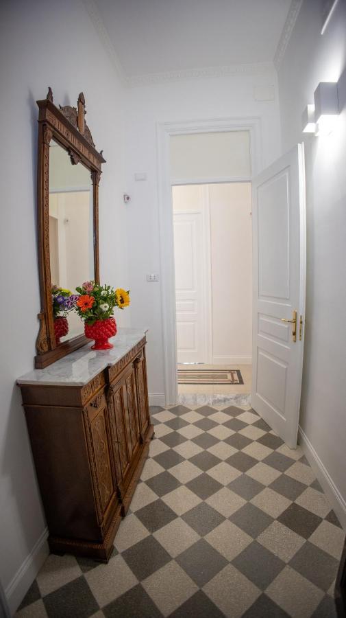 Petrarca Suite Палермо Экстерьер фото